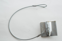 Якорь крылатый для крепления проволоки у концевого столба