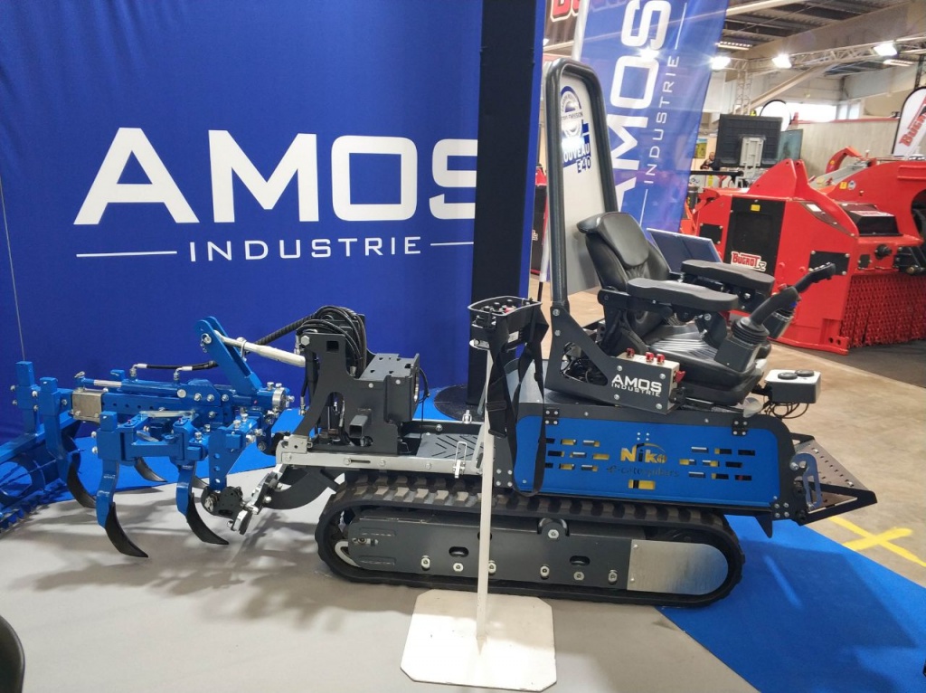 amos.jpg