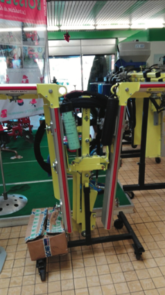 МАШИНА ДЛЯ ЧЕКАНКИ